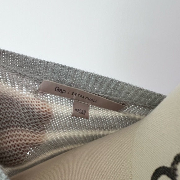 GAP Super Soft Sweater Tee in Gray Stripes / Light Academia Classic Style Top - Picture 5 of 6